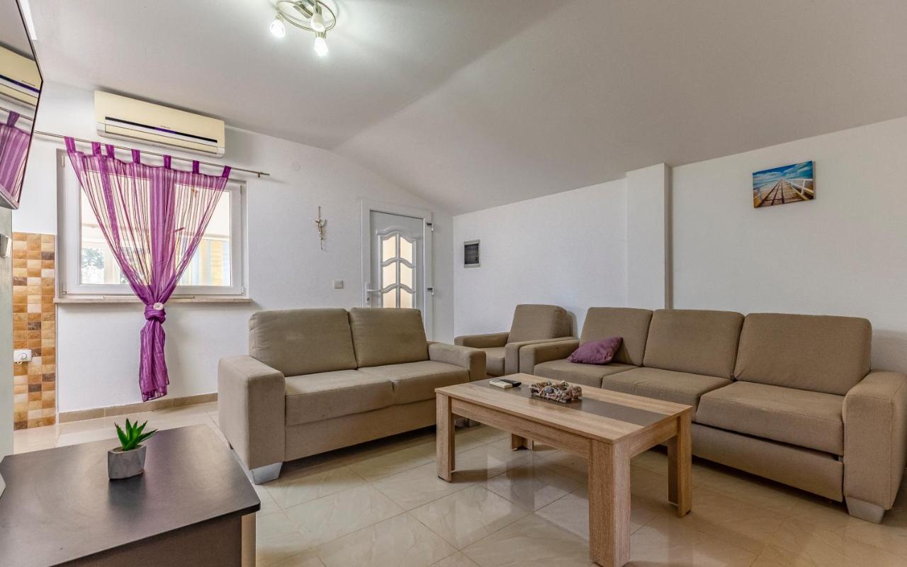 Villa Iness 메덜린 외부 사진