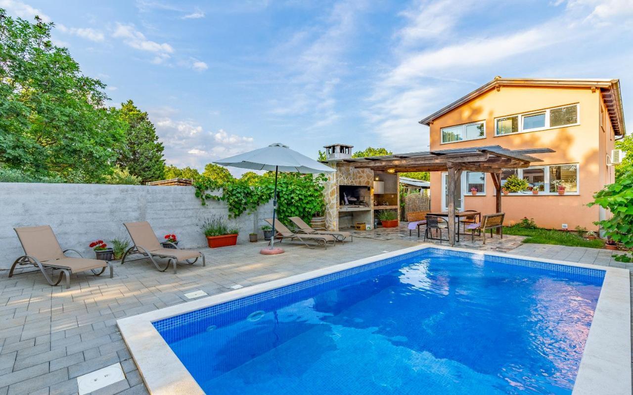 Villa Iness 메덜린 외부 사진